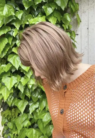 ショート collet岩崎駿王 /ハイトーン/艶髪のヘアスタイル