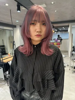 セミロング カラー ダブルカラー🩰 CHIHIRO👒のヘアスタイル