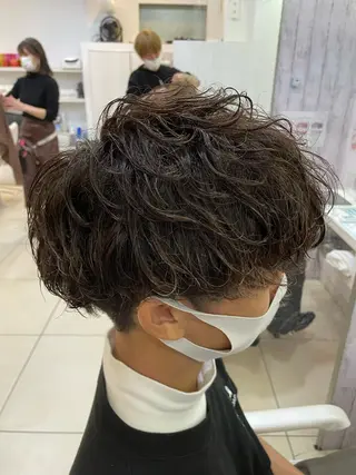 ショート カラー パーマ メンズ 髪質改善× ハイライト溝江のヘアスタイル