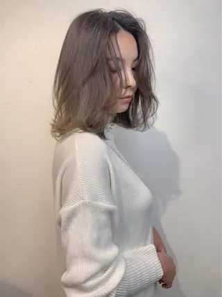 ミディアム カラー _WHITE+ 南海難波店のヘアスタイル