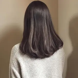 セミロング カラー 上川 美幸のヘアスタイル