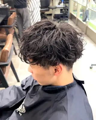 ショート パーマ メンズ メンズカット/ レベッカ 髙下 幹大のヘアスタイル