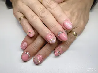 ネイル Feather ビューティーサロンのネイルデザイン