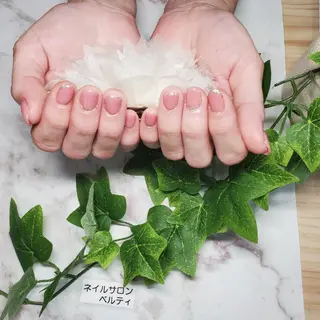 ネイル ネイルサロンベルティ .ひとみのネイルデザイン