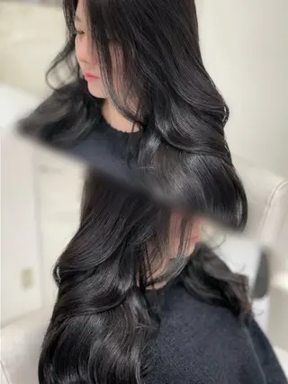 ロング カラー motel所属・雰囲気引き出す ✨大人レディのヘアスタイル