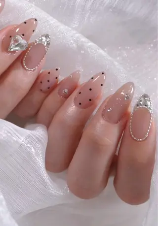 ネイル クイーンズネイル銀座所属・中山 芳美のネイルデザイン