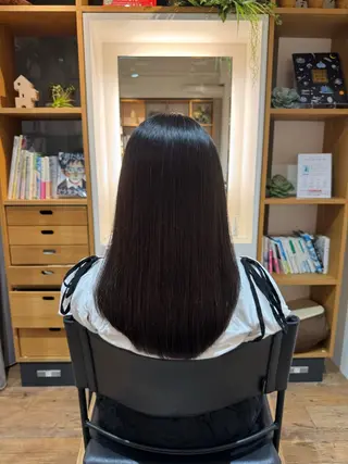 セミロング afloatkobe所属・美髪/髪質改善 川口凌弥のヘアスタイル