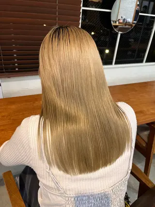 ミディアム yuuka/ボブ/ダ ブルカラー/髪質改善のヘアスタイル