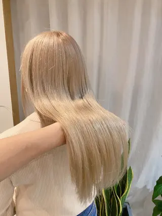 ロング カラー 美髪ストレート 川本雄己のヘアスタイル