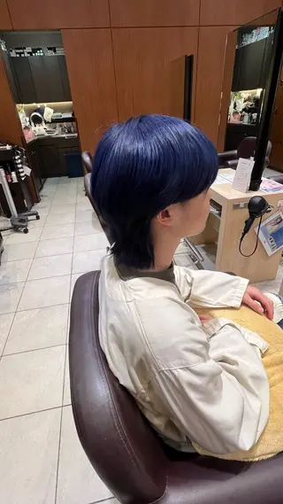 メンズ GRAND SOCIE 御影所属・岡﨑 怜奈のヘアスタイル