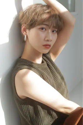 ショート カラー 保子 祐里香のヘアスタイル