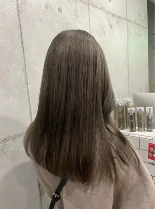 カラー オオカワユウキ 🎀newi池袋のヘアスタイル