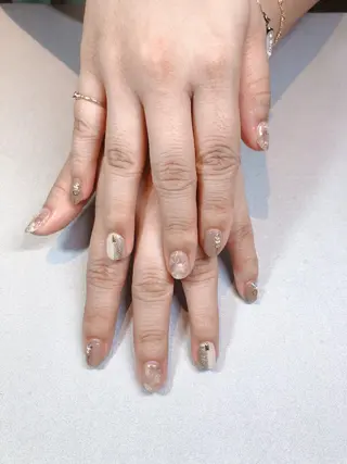 ネイル iiloo aromaworksのネイルデザイン