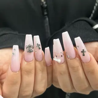 ネイル Cleo名古屋駅店 🖤Rikoのネイルデザイン