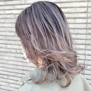 ミディアム カラー アンドウ ユウ/ レイヤーカット/韓国のヘアスタイル