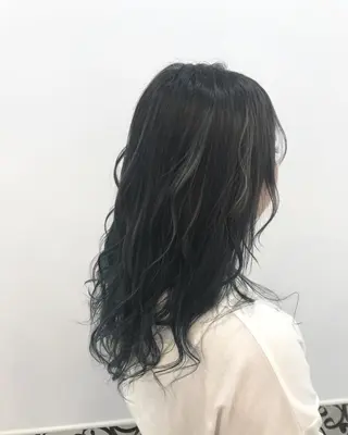 セミロング カラー 平尾 拓也のヘアスタイル