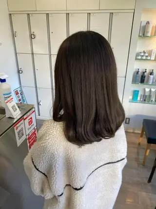 セミロング ELEN 新百合ヶ丘のヘアスタイル