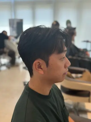 メンズ ダウンパーマ韓国ヘア 櫻井健のヘアスタイル