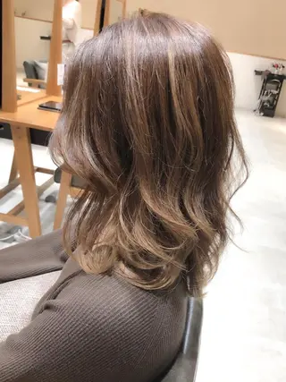 ミディアム カラー 🌟イメチェン美容師 🌟清水 大輝のヘアスタイル