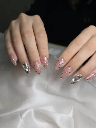 ネイル ビジュード ネイルのネイルデザイン