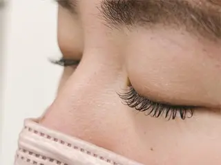 パーマ Romine&ネイル ユンのマツエク・マツパデザイン