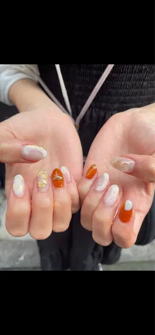 ネイル 楢本 彩耶のネイルデザイン