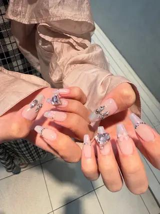 ネイル GO TODAY SHAiRE SALON渋谷Amiu店所属・Risa 🌺のネイルデザイン