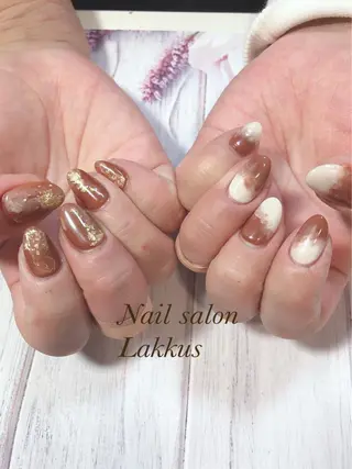 ネイル Lakkus T－CHIのネイルデザイン