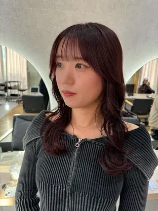 セミロング カラー 透け 艶感カラー齊木 勇人のヘアスタイル