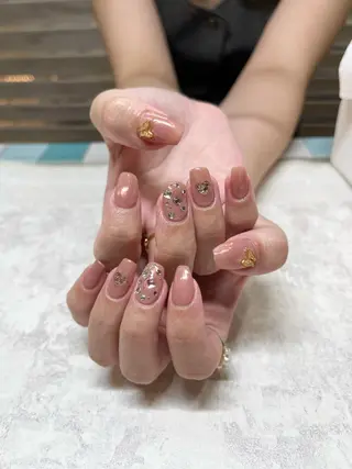 ネイル 高尾 梨花のネイルデザイン