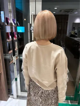カラー 長田 有加のヘアスタイル