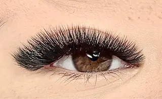 マツエク・マツパ フォーラル 福岡のマツエク・マツパデザイン