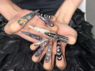 ネイル MARUCHU SAE👽のネイルデザイン