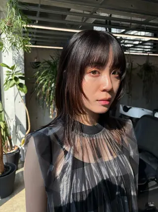 ミディアム カラー 似合わせカット レイヤーボブウルフのヘアスタイル
