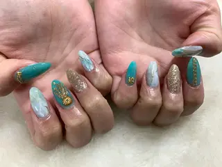 セミロング Kono Nanamiのネイルデザイン