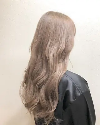 ロング ヤマグチ ヒカルのヘアスタイル