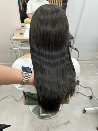 ロング 佐藤 祐佳のヘアスタイル