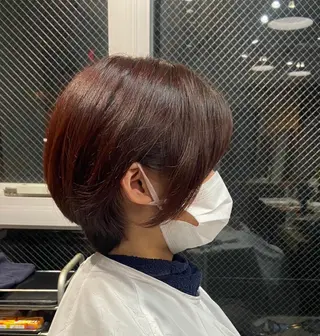 ショート カラー 安岡美咲✂︎ 艶カラー/髪質改善のヘアスタイル