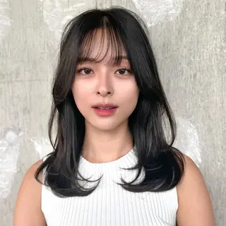 セミロング 瀬野隼也 ミディアムロングのヘアスタイル