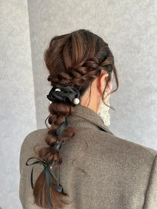 ロング Rio/ヘアセット/ ハイトーンカラーのヘアスタイル