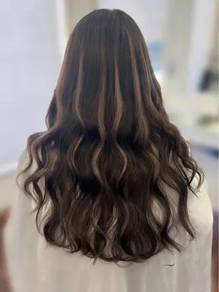 ロング ufufu所属・境 菜摘のヘアスタイル