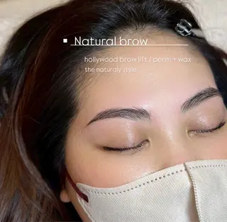 アイブロウ レアファースト所属・大阪梅田 YUKIの眉毛・アイブロウイメージ