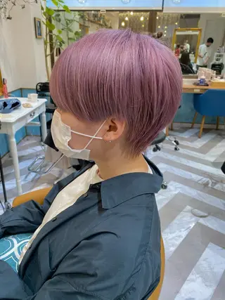 ショート カラー レイヤーと顔まわり 大好き❣️関口拓馬のヘアスタイル