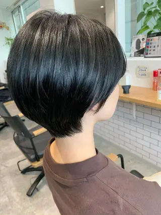 ショート ヨシミ カズヤのヘアスタイル