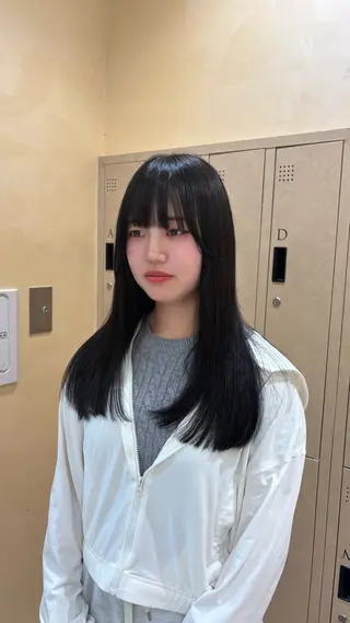 ロング ハイトーン/レイヤー KYOKA🩶のヘアスタイル