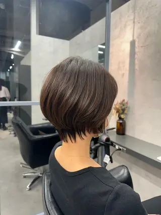 ショート Misora/ボブ/ レイヤー/艶カラーのヘアスタイル