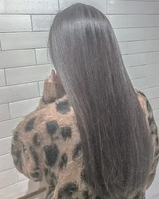 セミロング ロング カラー レイヤーカット× 髪質改善たもりのヘアスタイル