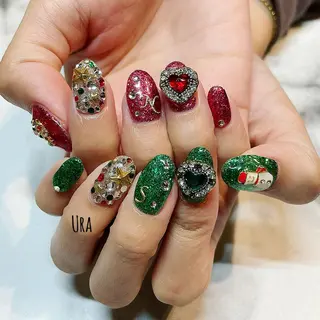 ネイル UrakoNail 《nail》のネイルデザイン