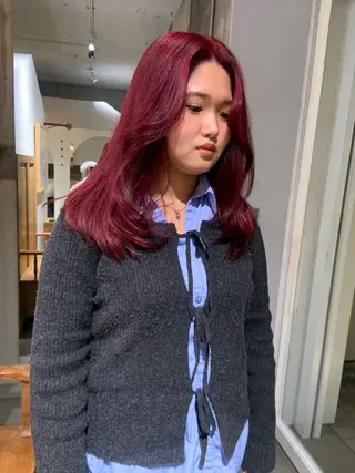 セミロング mirai/ブリーチ ダブルカラーのヘアスタイル