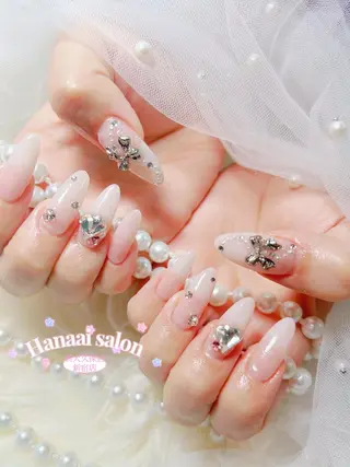 ミディアム Hanaai Salon新大久保店のネイルデザイン